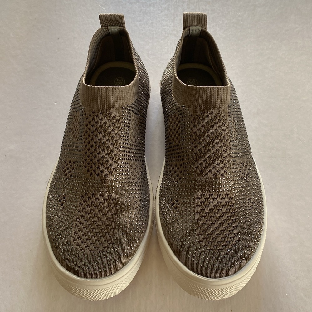 Bernie Mev Glamour Slip On Crystal Sneakers Women’s Size 38 NWOT
